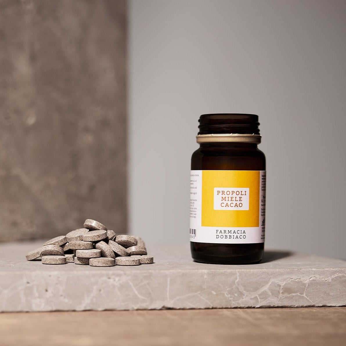 Farmacia_Dobiacco_Shooting_Tabletten_070623-Web-_Freiundzeit-36_3a9d058c-7b46-4fa2-a382-3d2e3eb6901f.jpg