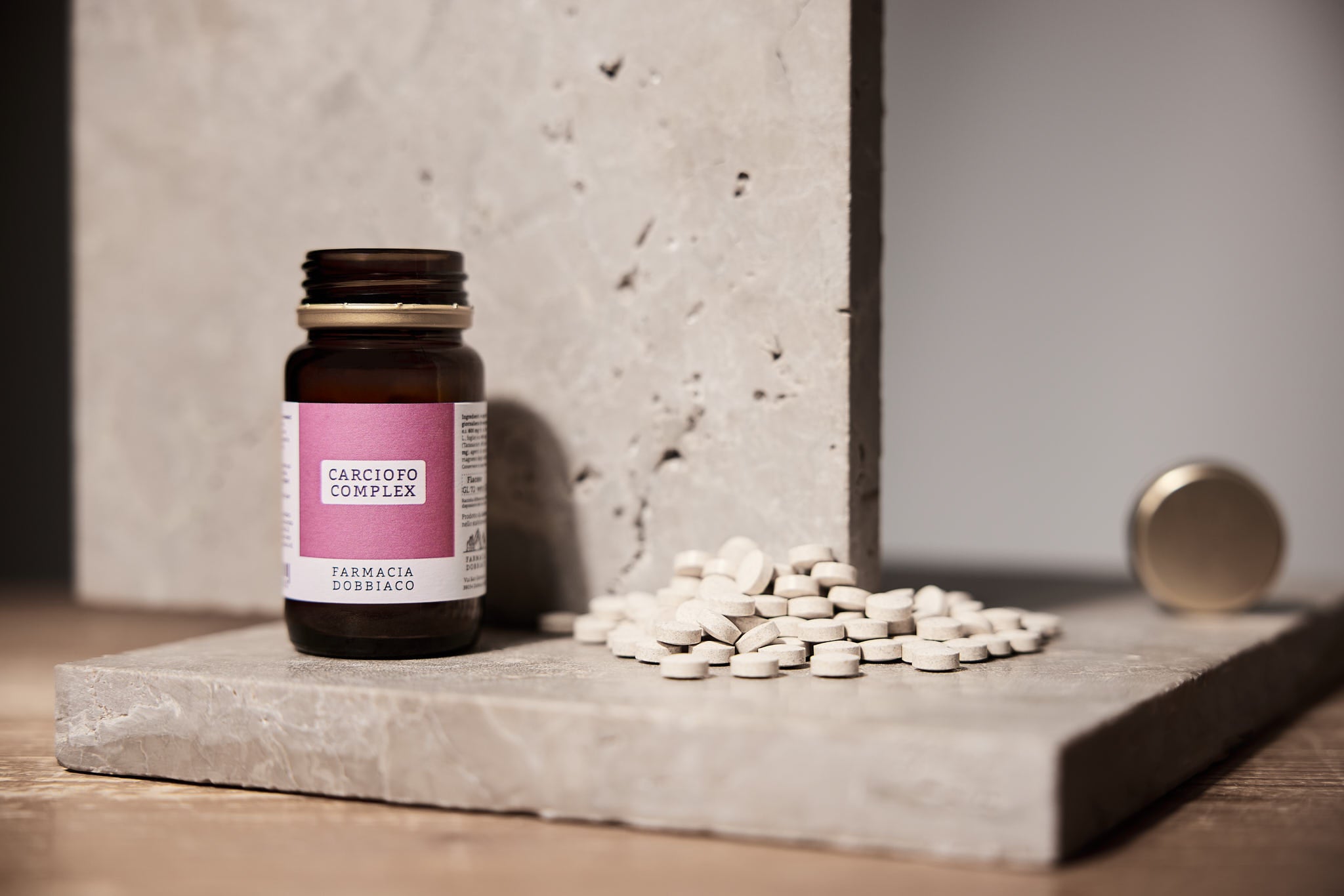 Farmacia_Dobiacco_Shooting_Tabletten_070623-Web-_Freiundzeit-40_03faf8d2-fa57-4569-a2f0-ac2e2e662de1.jpg